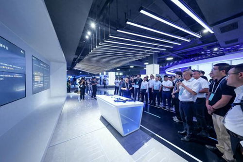 长安汽车以智能科技定义数智汽车新标准，领航技术开发新赛道